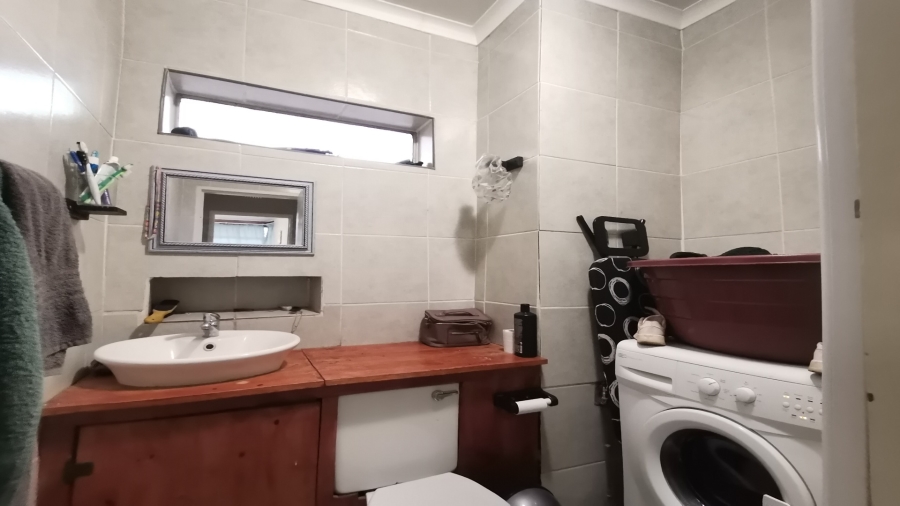1 Bedroom Property for Sale in Potchefstroom North West